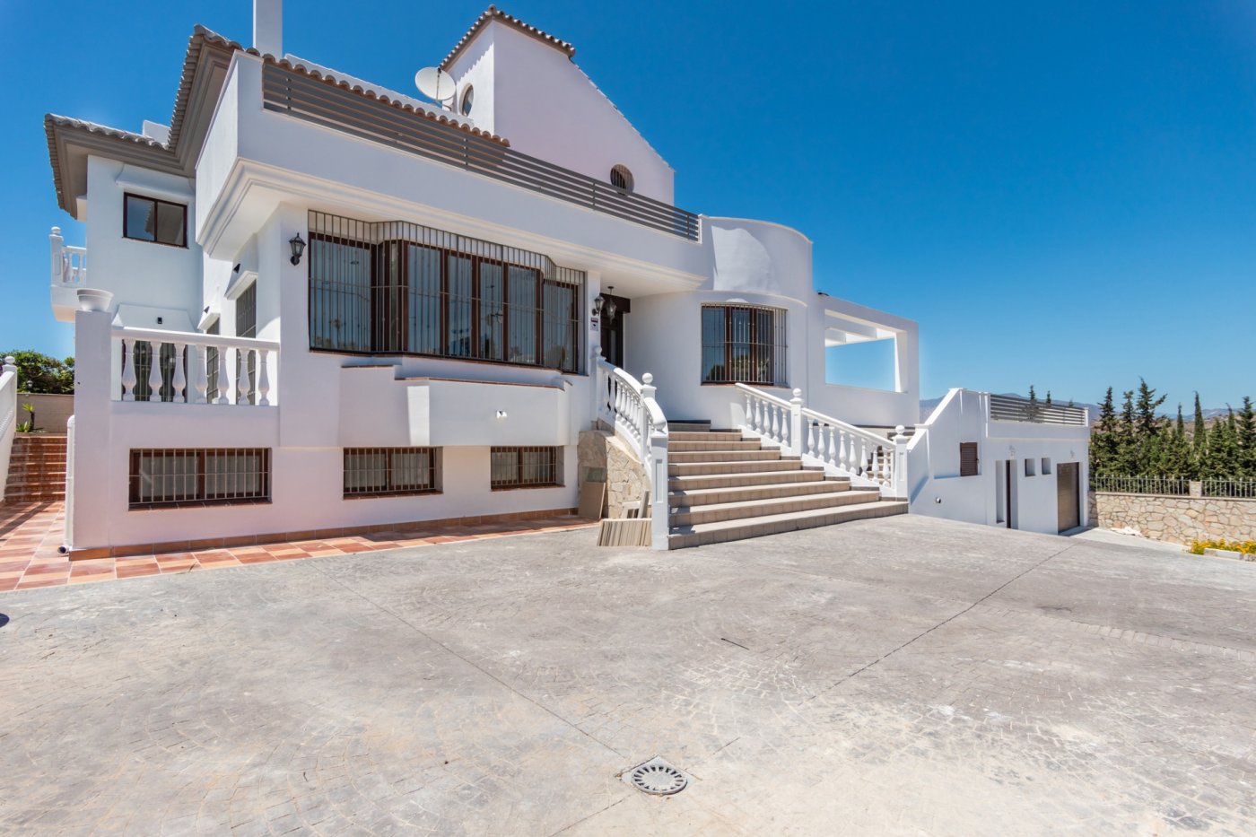 Villa Reformada con Vistas Panorámicas en la Sierrezuela